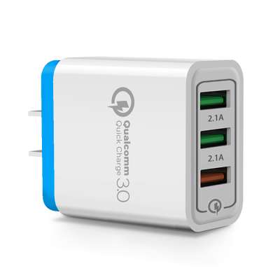 Travel Charger US Plug EU Plug QC3.0 Port and Dual Smart 5V 2.1A USB Ports  Wall Charger